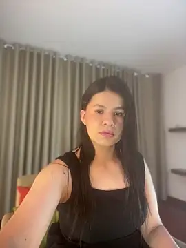 Alice Biel online show from 06-12-26, 01:09