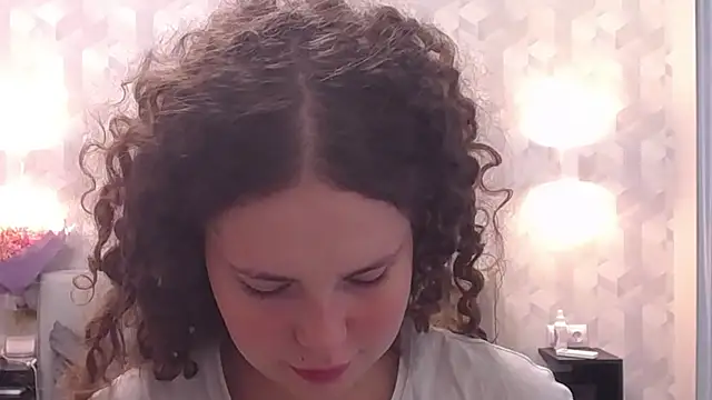 Snapshot of AlenaDast chatting on 09-10-25, 12:59 AlenaDast online show from 09-10-25, 12:59