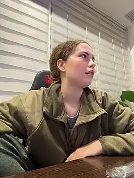 Snapshot of AlenaDast chatting on 10-10-25, 08:42 AlenaDast online show from 10-10-25, 08:42