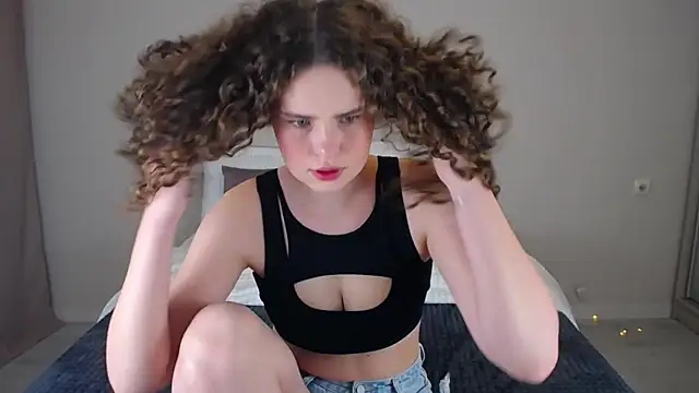 Snapshot of AlenaDast chatting on 03-02-25, 02:58 AlenaDast online show from 03-02-25, 02:58