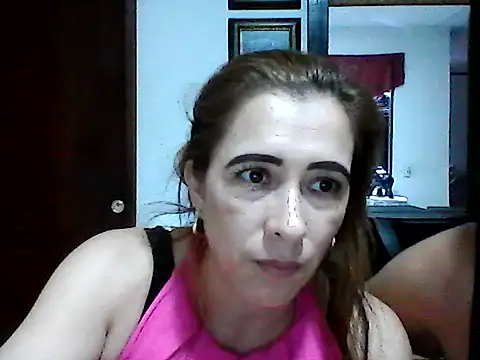 Snapshot of karlabarrera chatting on 09-12-25, 07:13 karlabarrera online show from 09-12-25, 07:13