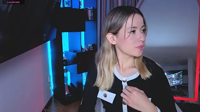 sexfire lalita online show from 11-21-25, 10:20