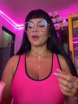 Snapshot of Hot_beauty__ chatting on 02-05-26, 03:02 Hot beauty online show from 02-05-26, 03:02