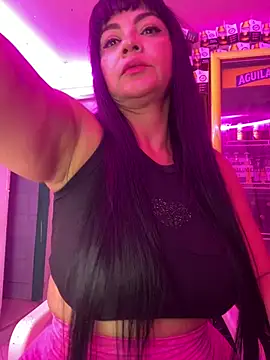 Hot beauty   online show from 04-15-26, 03:56