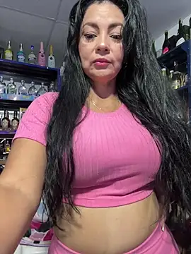 Snapshot of Hot_beauty__ chatting on 09-25-25, 02:17 Hot beauty online show from 09-25-25, 02:17