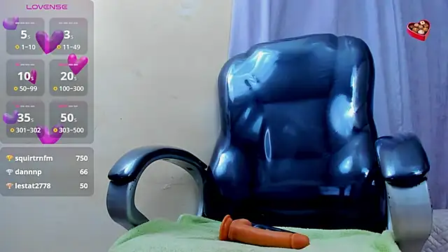 Snapshot of Hot_beauty__ chatting on 03-14-25, 05:59 Hot beauty online show from 03-14-25, 05:59