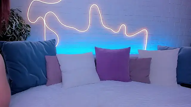 rossy babe  online show from 10-10-25, 12:33