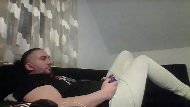 Snapshot of NewyorkDimi chatting on 03-12-25, 02:52 NewyorkDimi online show from 03-12-25, 02:52