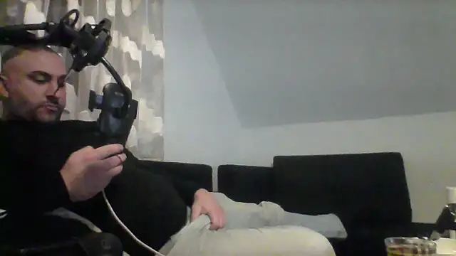 NewyorkDimi online show from 11-04-25, 12:03