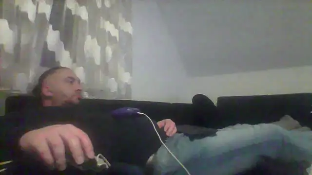 Snapshot of NewyorkDimi chatting on 02-15-25, 05:09 NewyorkDimi online show from 02-15-25, 05:09
