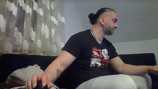 Snapshot of NewyorkDimi chatting on 03-11-25, 11:47 NewyorkDimi online show from 03-11-25, 11:47