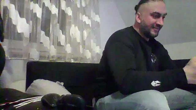 Snapshot of NewyorkDimi chatting on 02-23-25, 04:50 NewyorkDimi online show from 02-23-25, 04:50