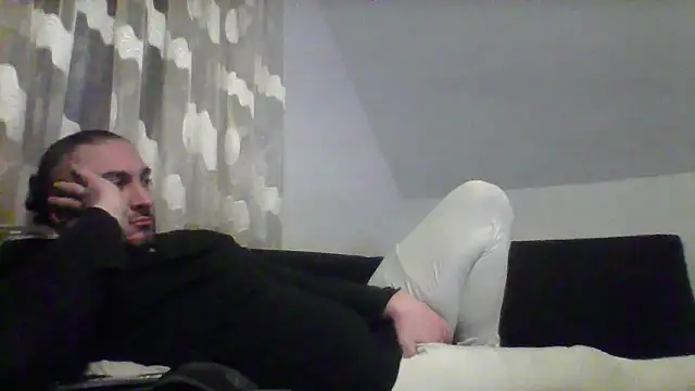 Snapshot of NewyorkDimi chatting on 03-11-25, 01:26 NewyorkDimi online show from 03-11-25, 01:26