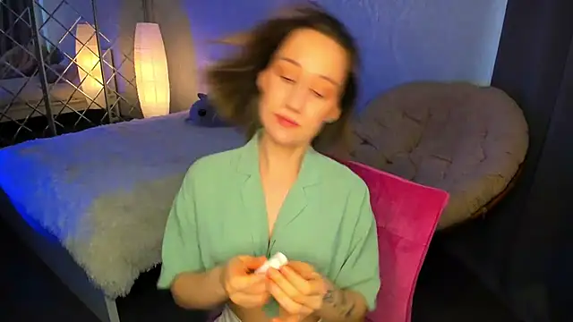 MelodyOfLovee online show from 03-05-25, 06:12