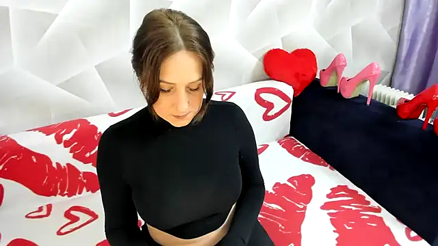 Snapshot of Sweet_Lanaaaaa chatting on 02-17-26, 02:03 Sweet Lanaaaaa online show from 02-17-26, 02:03