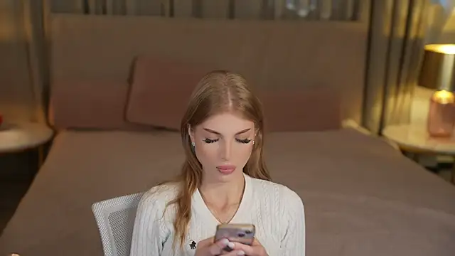 Snapshot of Stacy054 chatting on 09-24-25, 10:55 Stacy054 online show from 09-24-25, 10:55