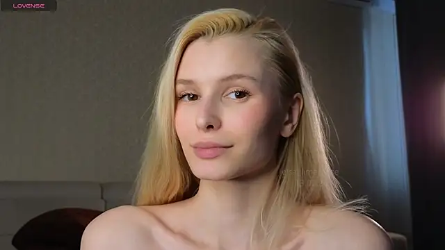 Snapshot of elsa_limerence chatting on 02-13-25, 09:30 elsa limerence online show from 02-13-25, 09:30