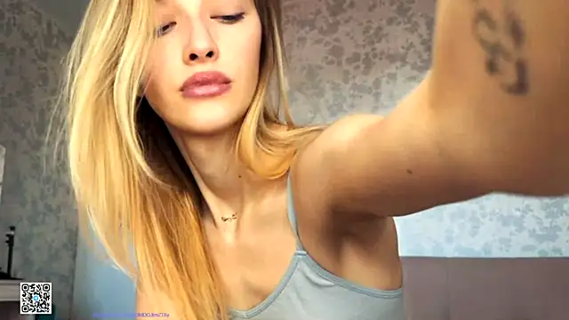 Evvie Summn1 online show from 11-17-25, 07:01