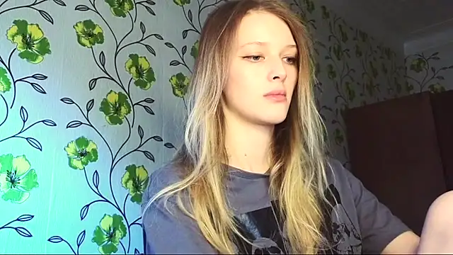 Evvie Summn1 online show from 05-31-26, 03:34
