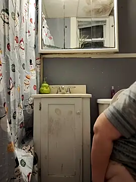 023Longandjuicy online show from 12-14-25, 10:59