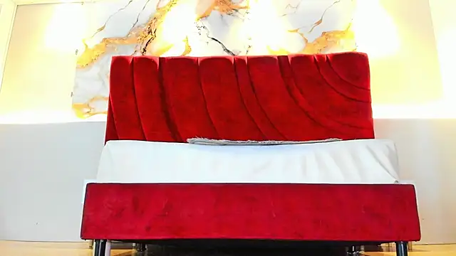 MAISE HILL1 online show from 09-24-25, 01:17