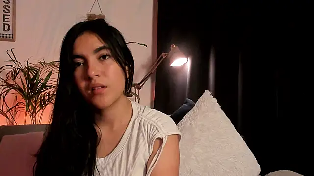 Snapshot of Serenity_Day chatting on 02-14-25, 01:23 Serenity Day online show from 02-14-25, 01:23