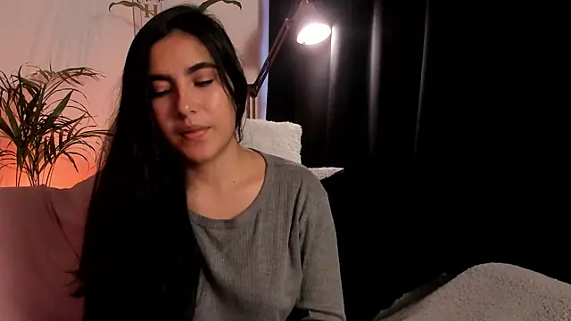 Snapshot of Serenity_Day chatting on 02-18-25, 10:58 Serenity Day online show from 02-18-25, 10:58