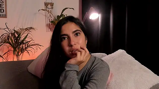 Snapshot of Serenity_Day chatting on 02-19-25, 02:33 Serenity Day online show from 02-19-25, 02:33