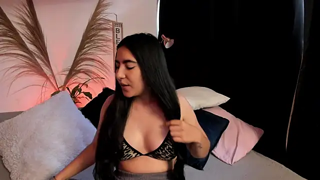 Snapshot of Serenity_Day chatting on 10-06-25, 10:10 Serenity Day online show from 10-06-25, 10:10