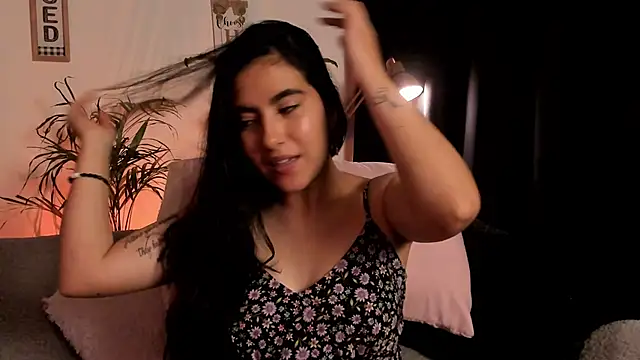 Snapshot of Serenity_Day chatting on 02-15-25, 01:21 Serenity Day online show from 02-15-25, 01:21