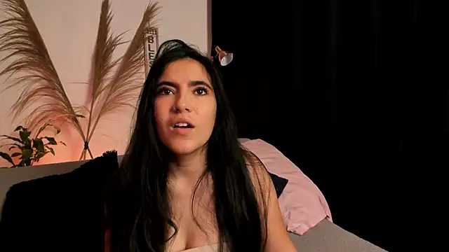 Snapshot of Serenity_Day chatting on 10-29-25, 01:26 Serenity Day online show from 10-29-25, 01:26