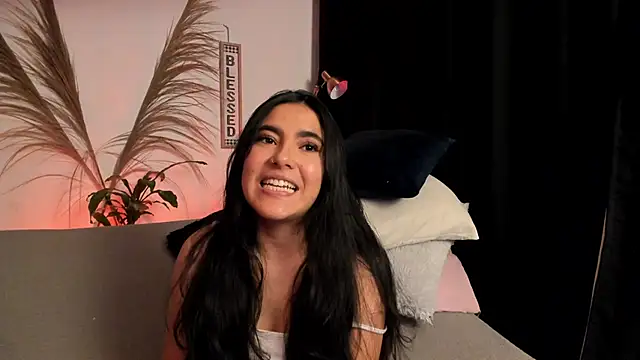 Snapshot of Serenity_Day chatting on 10-01-25, 02:49 Serenity Day online show from 10-01-25, 02:49