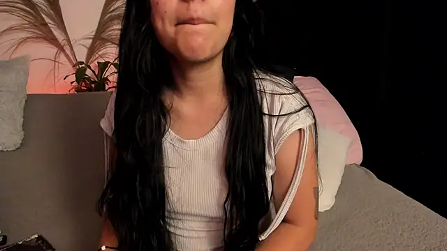 Snapshot of Serenity_Day chatting on 09-10-25, 11:15 Serenity Day online show from 09-10-25, 11:15