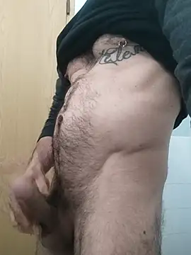 Snapshot of jonyfree1978 chatting on 02-11-25, 10:18 jonyfree1978 online show from 02-11-25, 10:18