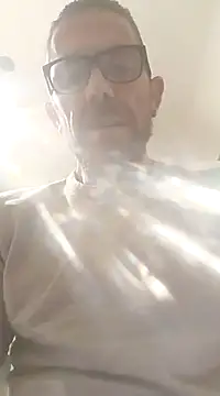 Snapshot of jonyfree1978 chatting on 01-12-25, 01:21 jonyfree1978 online show from 01-12-25, 01:21