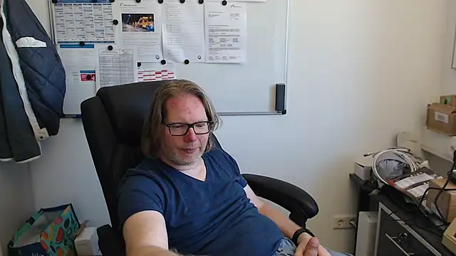 VSteph online show from 06-15-26, 01:44