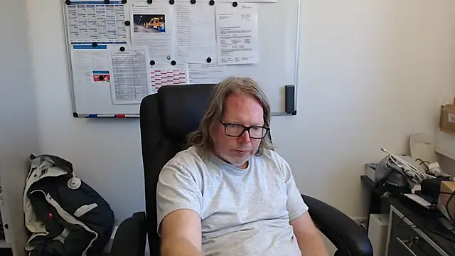 Snapshot of VSteph chatting on 07-24-26, 03:08 VSteph online show from 07-24-26, 03:08