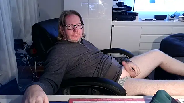 VSteph online show from 10-17-25, 07:48