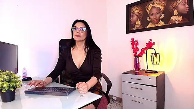 Zuzana21 online show from 10-20-25, 01:11