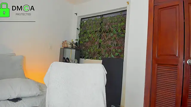 Snapshot of kathryn07 chatting on 03-18-26, 12:08 kathryn07 online show from 03-18-26, 12:08