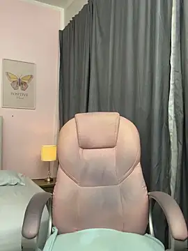 Snapshot of liss_black chatting on 10-11-25, 01:17 liss black online show from 10-11-25, 01:17