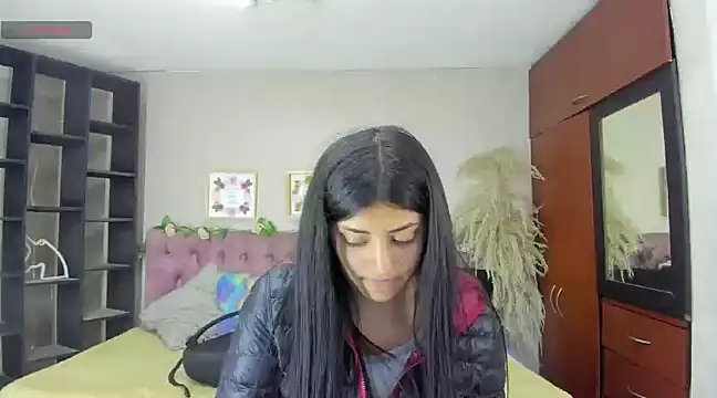 Lia Keen online show from 03-12-25, 08:20