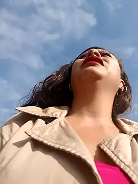 Snapshot of LIA__23 chatting on 02-20-25, 12:47 LIA 23 online show from 02-20-25, 12:47