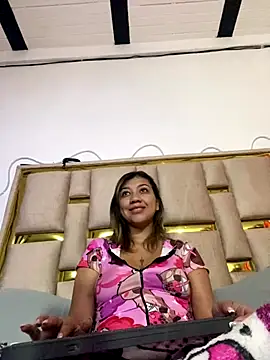 Snapshot of nina_carther chatting on 09-27-25, 11:05 nina carther online show from 09-27-25, 11:05