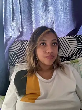 Snapshot of nina_carther chatting on 03-18-25, 01:44 nina carther online show from 03-18-25, 01:44