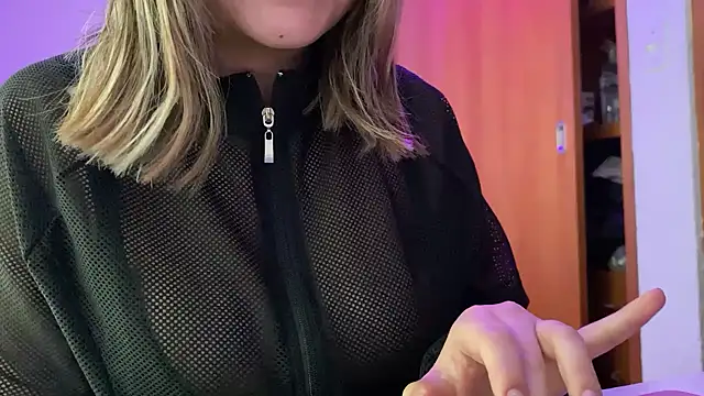 hannahcdmx online show from 09-15-25, 05:57