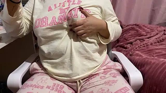 hannahcdmx online show from 11-08-25, 09:40