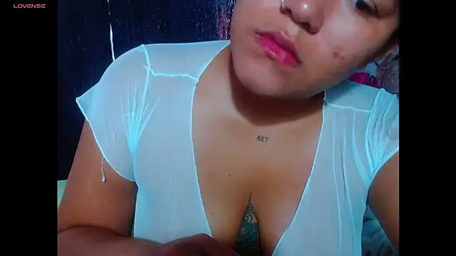 Snapshot of perverted_couple_- chatting on 10-25-25, 03:23 perverted couple - online show from 10-25-25, 03:23