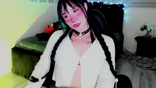 Snapshot of _riassgremory chatting on 10-12-25, 02:13 riassgremory online show from 10-12-25, 02:13
