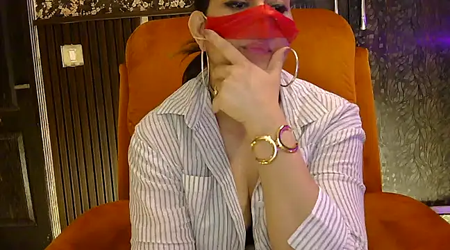 Snapshot of fabdemira chatting on 02-16-25, 01:14 fabdemira online show from 02-16-25, 01:14